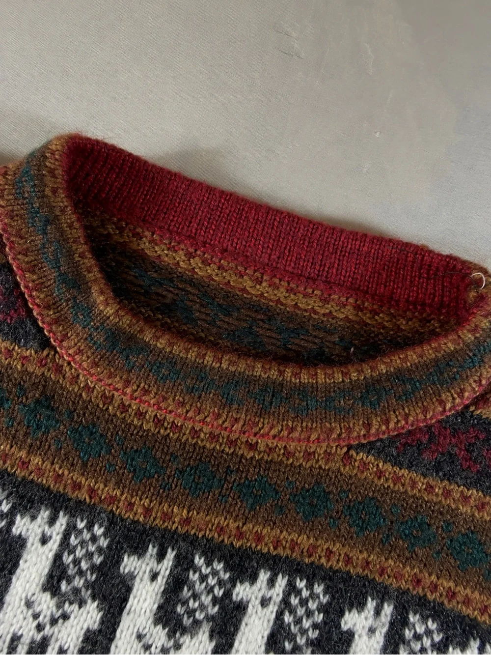 Men's Red Patterned Crewneck Sweater - Brand Unspecified